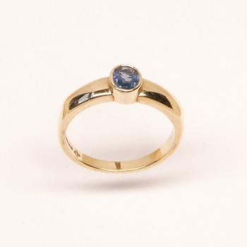 9ct Gold Sapphire Ring